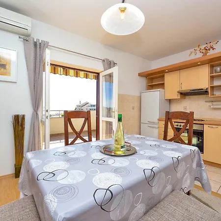 Ivka Apartment