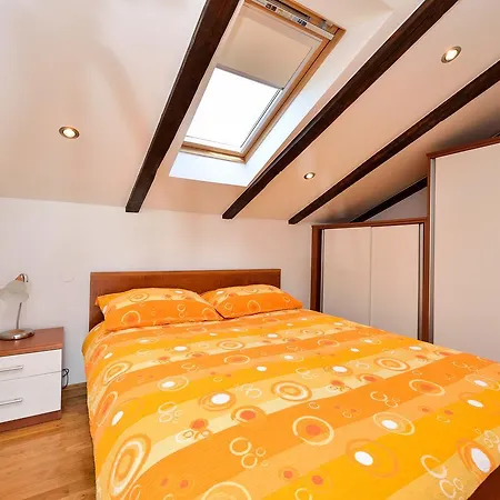Apartment Ivka *